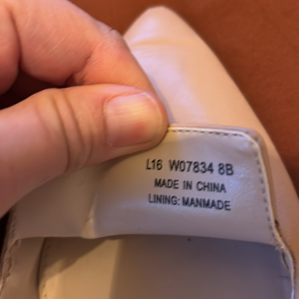 Cole Haan Loafers in Pinkish Nude - size 8 - Picture 8 of 8